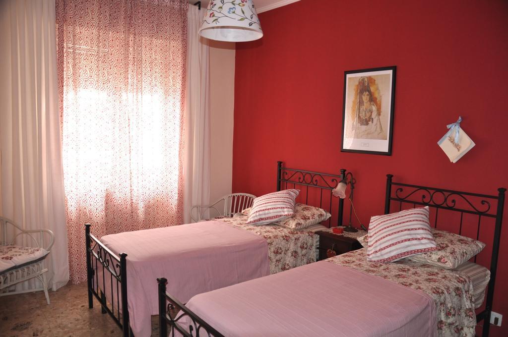 Apartment Montebello Parma Camera foto